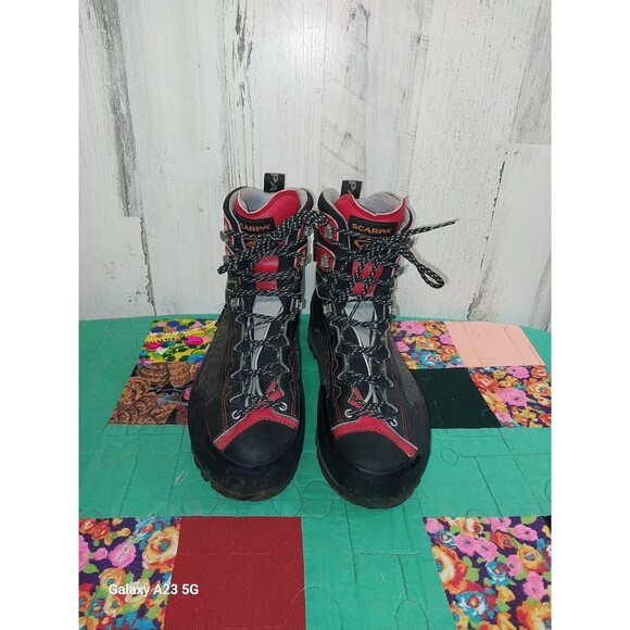 Mens Scarpa Rebel GTX Mountaineering Boots Size US 8.5 Mens 9.5 Women Red Black
